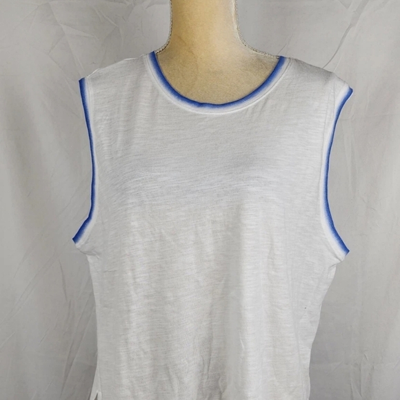 Vineyard Vines Tops - NWT VINEYARD VINES SALT SPRAY SURFTEE TANK